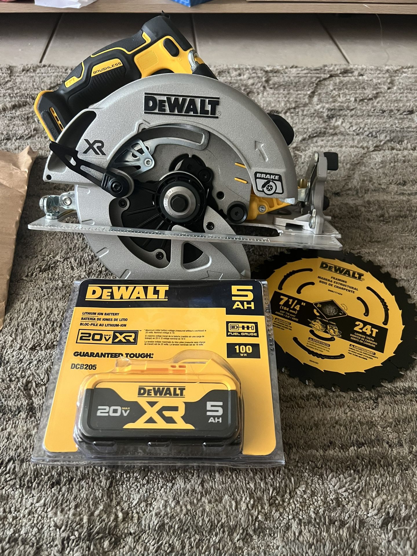 Dewalt XR Skilsaw And  Battery