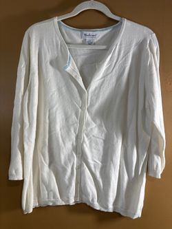 HC1342. Westbound White V-Neck Button-Front Cardigan Sweater XL