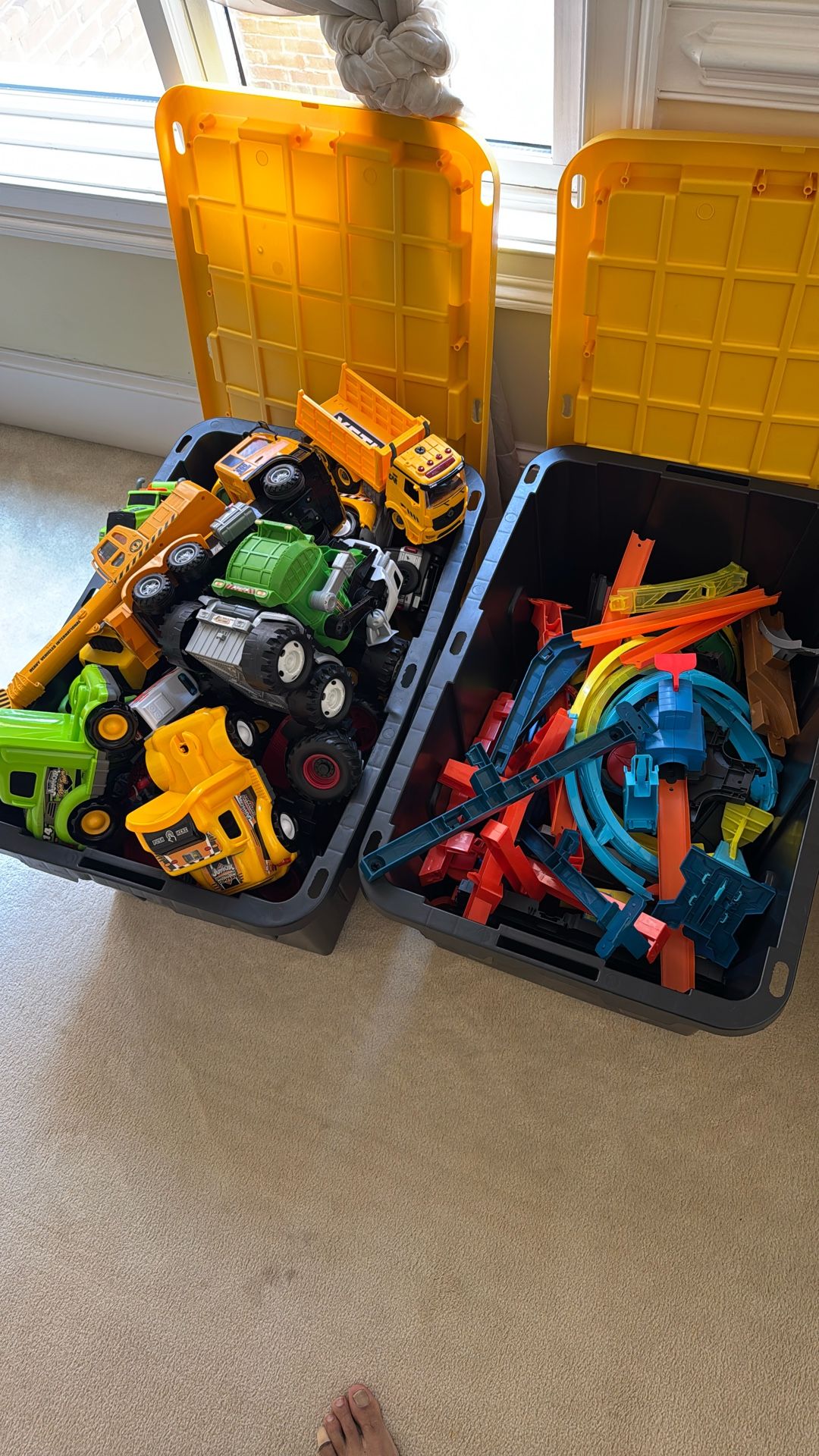 Toys - Trucks And Hot Wheels