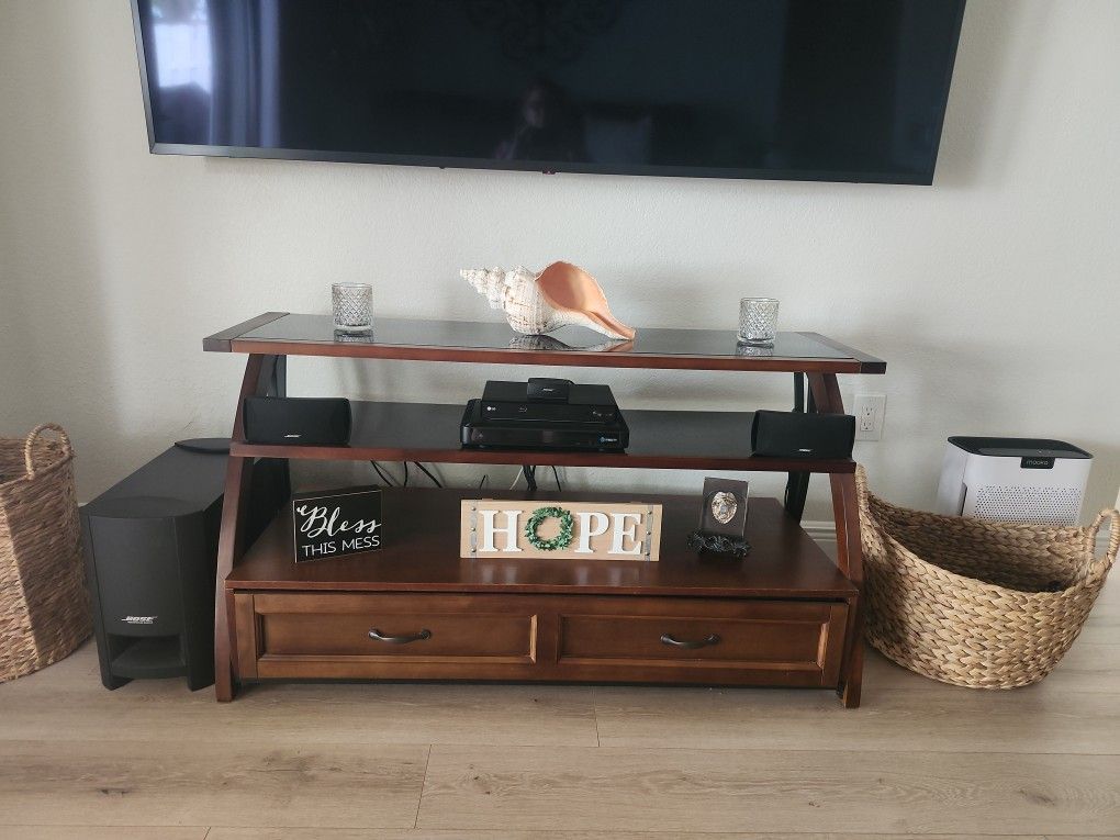 Bose Souround Sound With Two Speakers $175.00 or obo