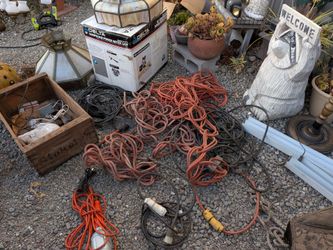 EXTENSION CORDS / DROP LIGHTS