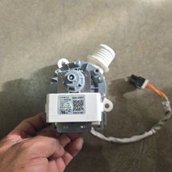 GE WASHER MACHINE PUMP