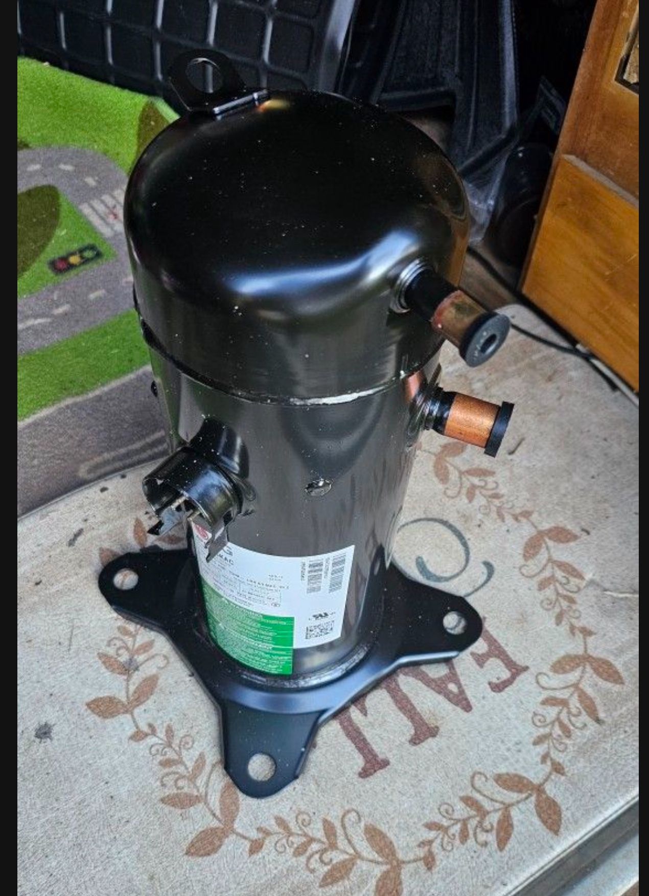 Brand New AC/HP 2.5 Ton Compressor 