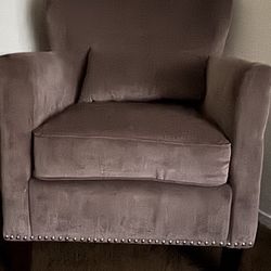 Upholstered Chair 
