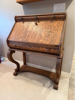 Antique Tilt-top Desk