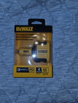 DeWalt 4-Port Mobile USB PD Car Charger