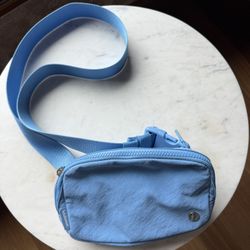 Lululemon Belt bag 
