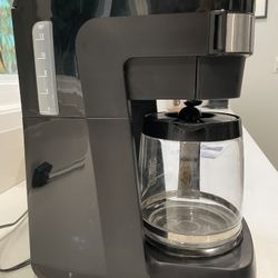 ☕ Hamilton Beach 12-Cup Coffee Maker – Lightly Used, Works Perfectly!