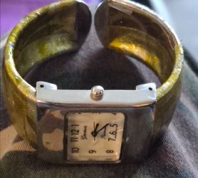 Vintage Geneva Platinum Watch 6530 "Needs Battery"