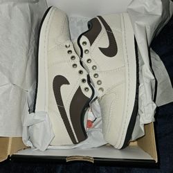 Air Jordan 1 Low 