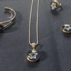 Dallas Cowboys Necklace Set