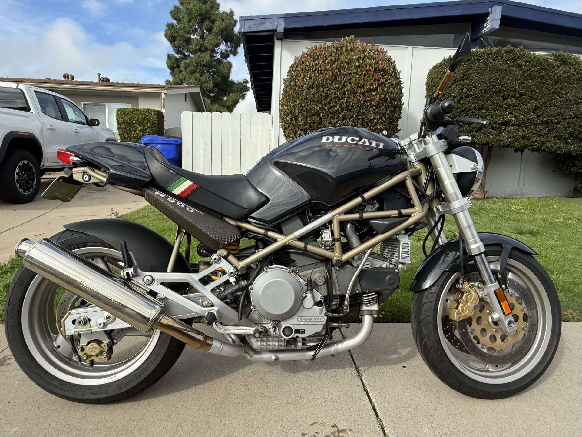 1996 Ducati Monster M900