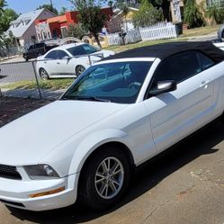 2005 Ford Mustang