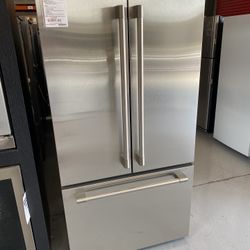 GE Monogram Stainless Steel ENERGYSTAR 23.1 Cu. Ft. Counter Depth French Door Refrigerator 