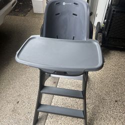 4moms High Chair, Black and Grey