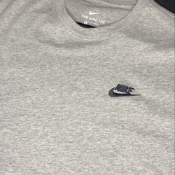 Levi’s Hoodie And Nike Embroidered Tee 