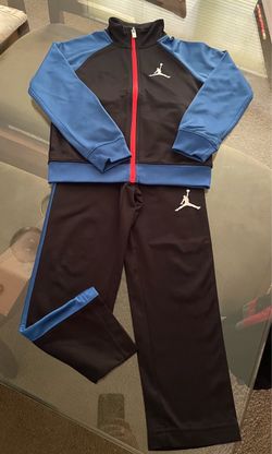 Used/Jordan set for  4/5 Years old