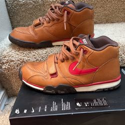 Nike Air Trainer 1
