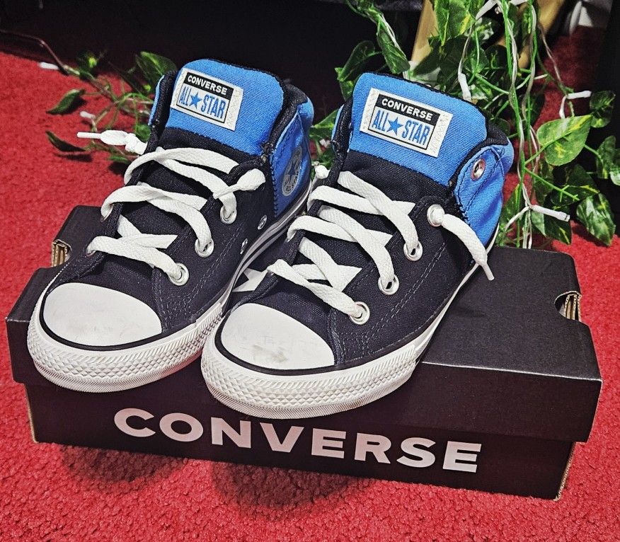Boys Size 2 Converse Mid Tops