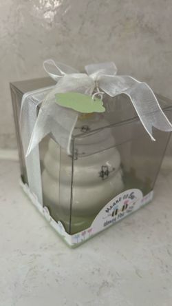Honey Pot With Dipper