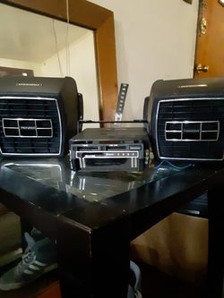 Clarion 8 track car radio with Sony convertible speakers