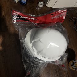 Milwaukee white type 1 class C hard hat