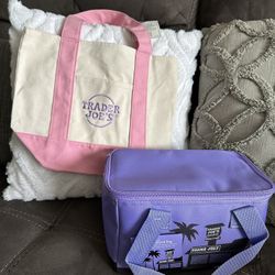 NEW TRADERs JOES CANVAS TOTE BAG AND LILAC LUNCHBAG