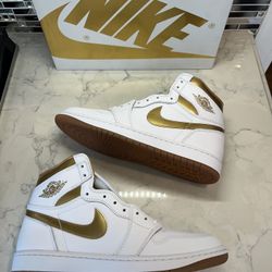 Air Jordan 1 Metallic Gold 
