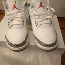 Air Jordan 3 Retro “Lucky Green” (W) -Size 7