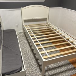 Trundle Bed - Twin