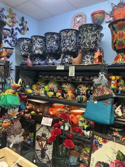🪴💥large talavera pot 🪴💥price very depending on the size
