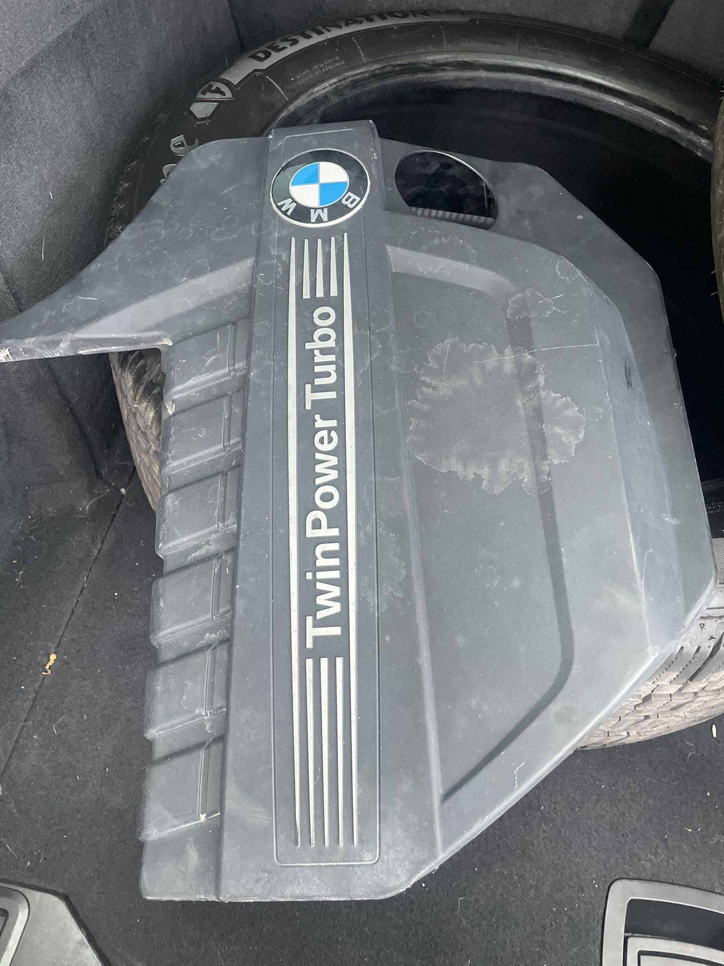 2012/2013 BMW X5 35i Engine Cover