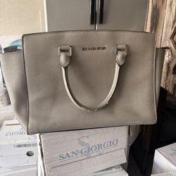 Micheal Kors Bag