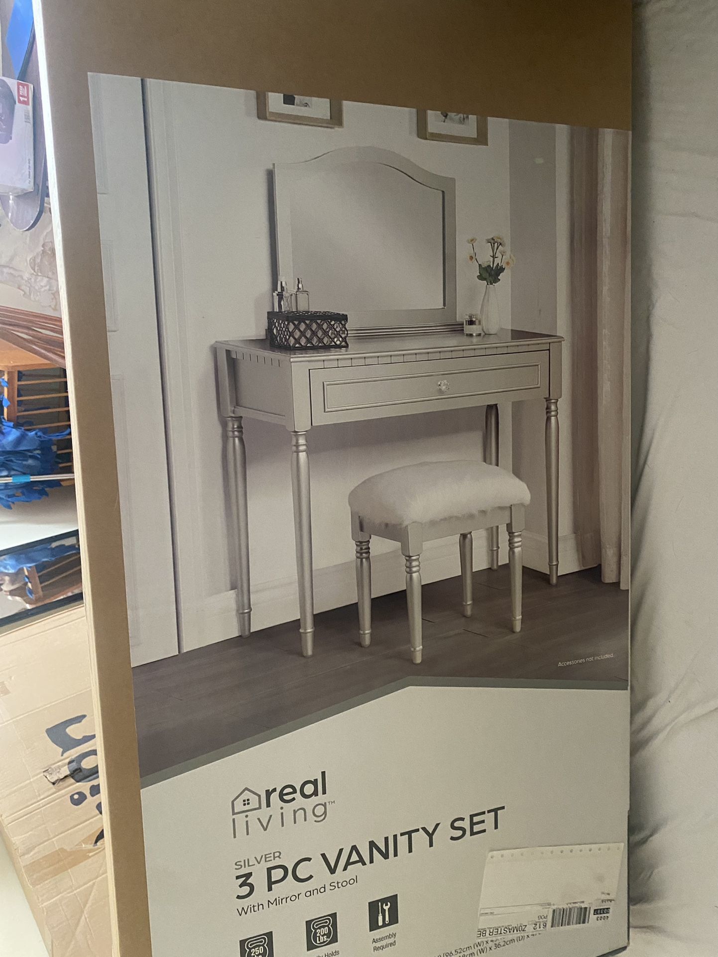 3 Pc Vanity Set Brand New Never Opened 