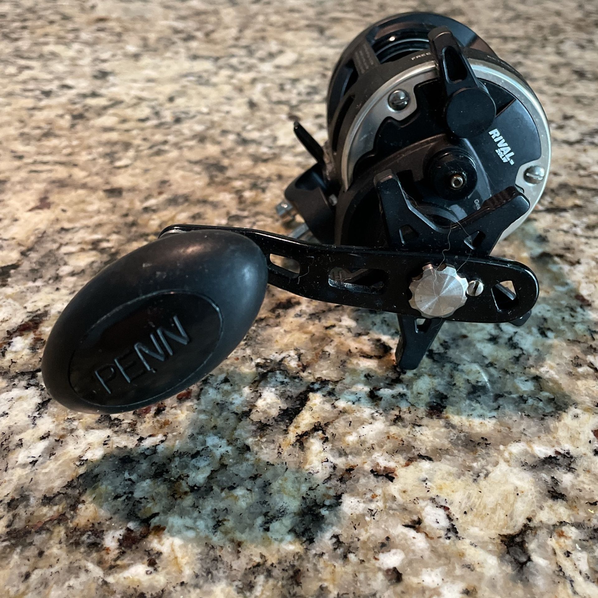 Penn Rival 20LW - Fishing Reel