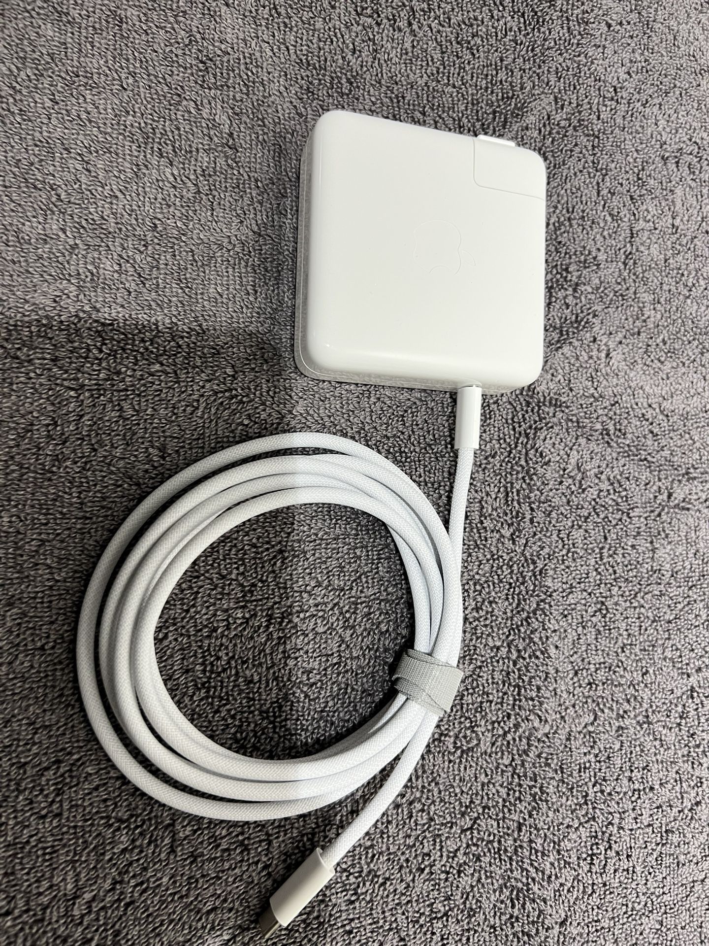 MacBook Pro Charger 