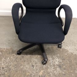Flexible Strong Desk Chair