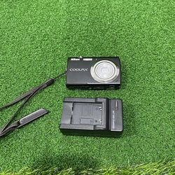 Nikon Coolpix S230 10 Megapixel Touch Screen