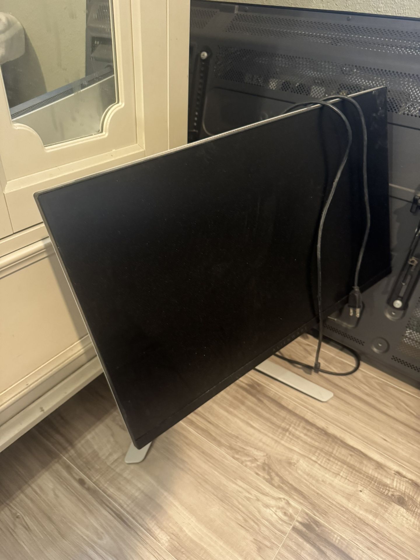 Alienware Gaming Monitor 27”