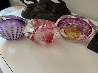 Three glass fishes 4”