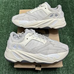 Adidas Yeezy 700 Analog size 10 USED