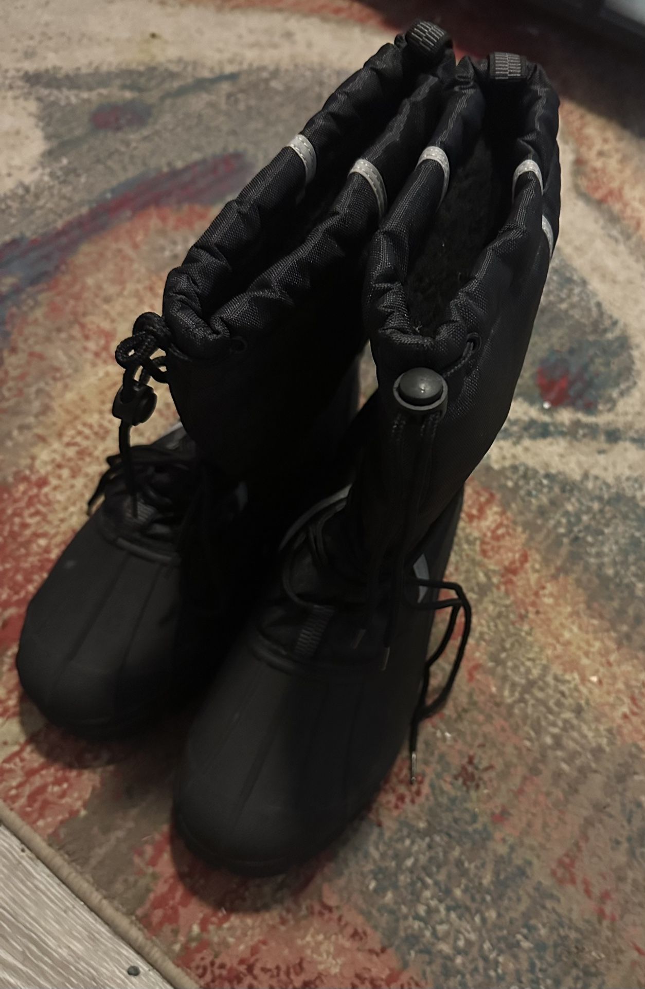 Aleader Insulated Snow Boots Mens Size 9 Waterproof Cold Weather Winter Snow