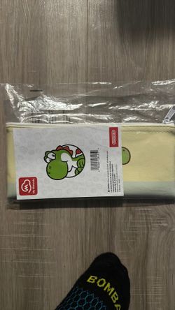 Yoshi Egg Zipper Pouch-My Nintendo-Still in package/ Factory sealed *SOLD OUT*