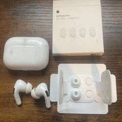 Air Pod Pros With Wireless Charging Case