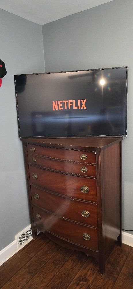 Dressers And Mirror $ 150.00