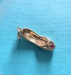 AGETE Brand 10K Gold Charm Ballet Shoe With Ruby Toe NEW