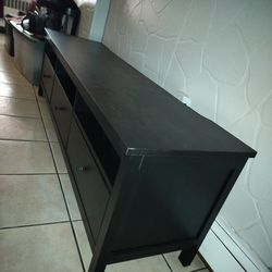 75" TV STAND 