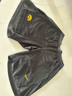 Iowa Hawkehes Basketball Shorts Nike Size M
