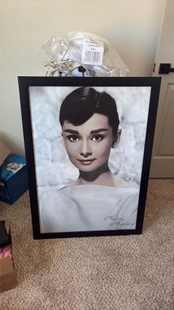 Frames Audrey Hepburn