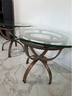 Set of 3 glass tables with metal base